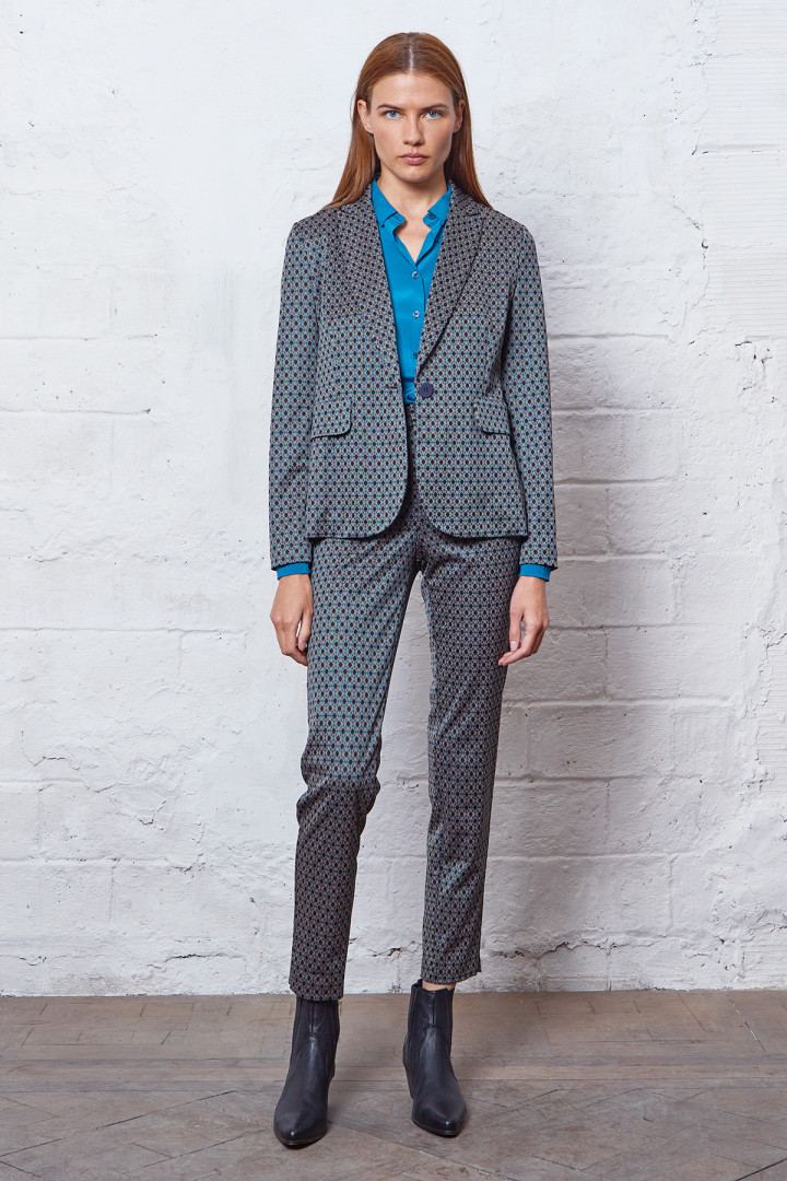 Blazer Sapol